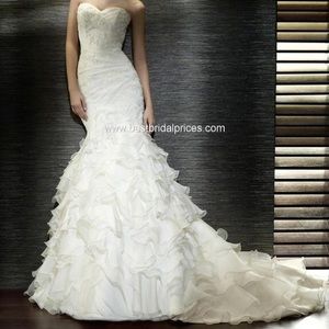 St. Patrick Eresma wedding dress